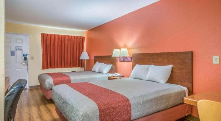 Rodeway Inn & Suites Macon Exteriör bild