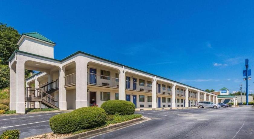 Rodeway Inn & Suites Macon Exteriör bild